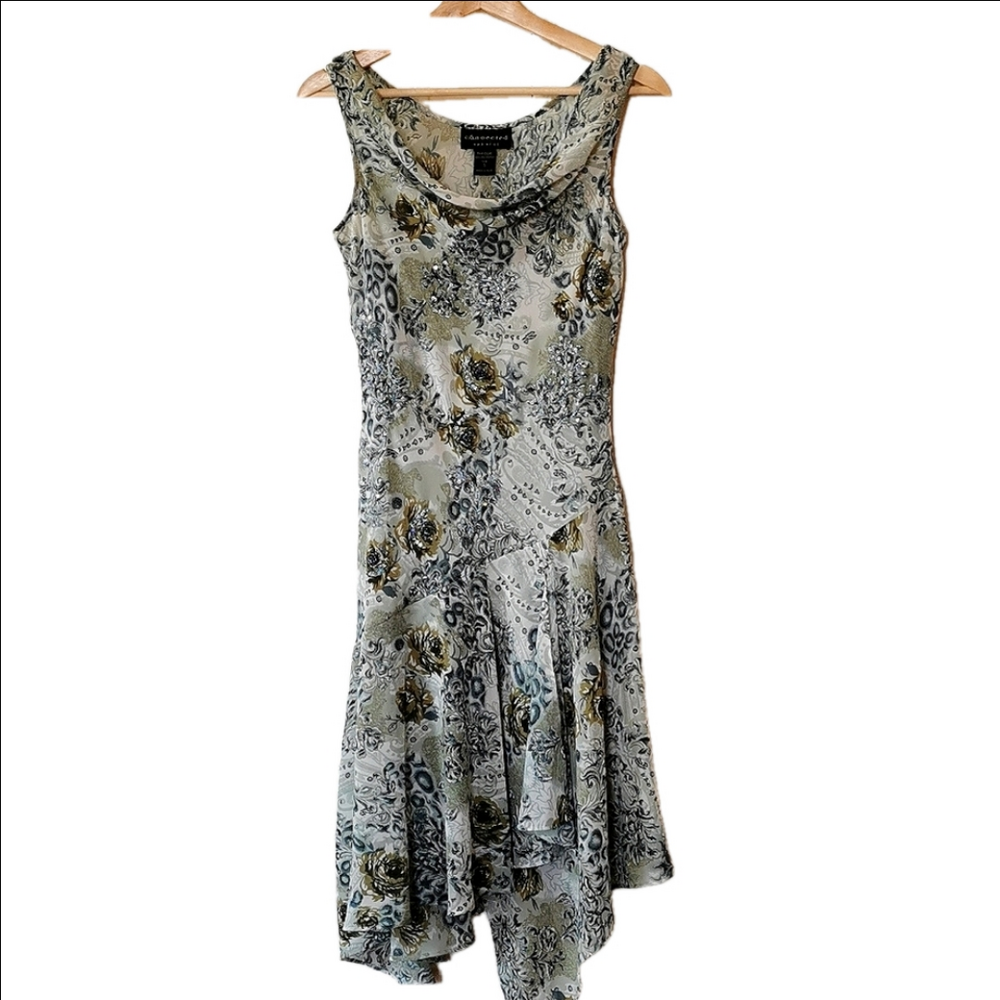 Connected Apparel sequined floral dress. EUC. Size small